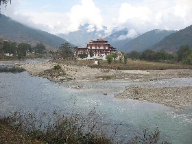 bhutan river fiume